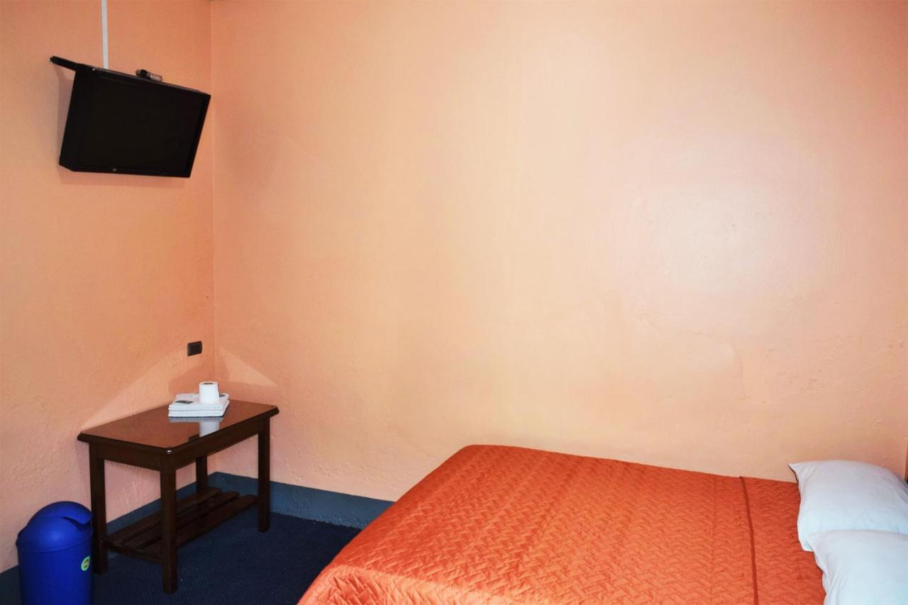 Hotel Asuncion Ville de Guatemala Extérieur photo